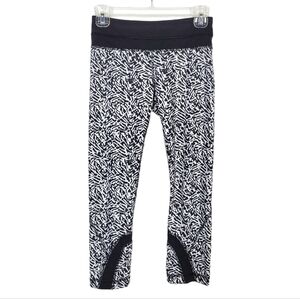 LULULEMON Run Inspire Crop II Luxtreme Leggings in zebra print animal print